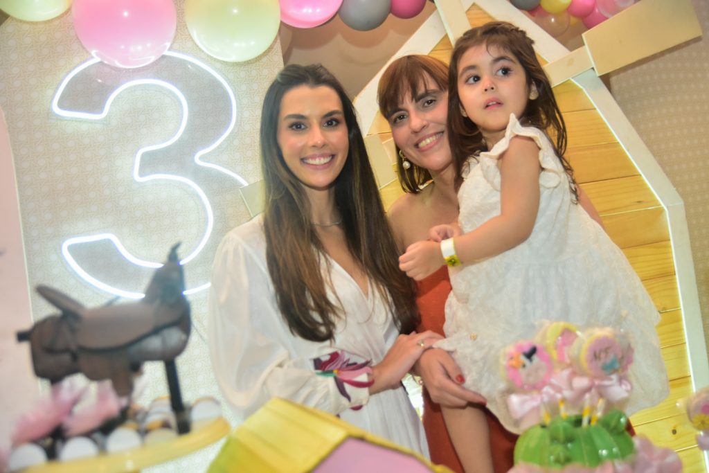 Camila Melo, Fernanda Salazar E Maria Fernanda (4)
