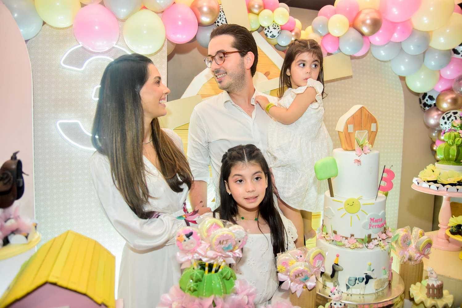 Em clima de alegria, Camila Melo e Victor Moreira festejam os 3 aninhos de Maria Fernanda