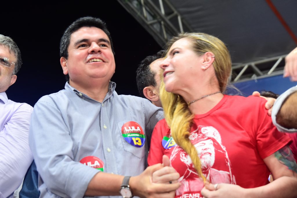 Chagas Vieira E Luiziane Lins (2)