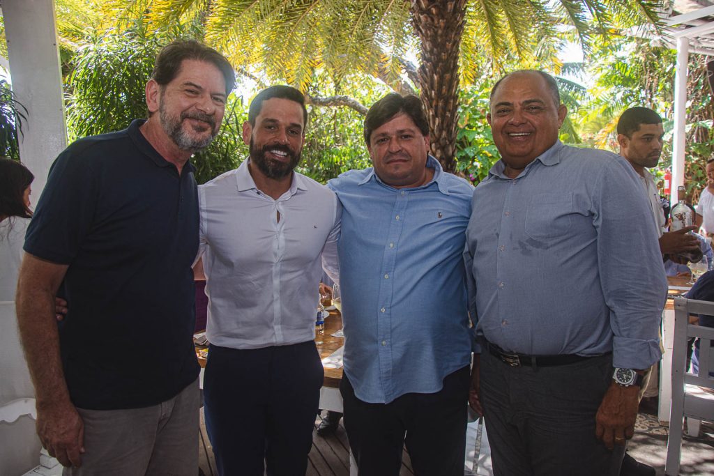 
				Cid Gomes, Rafael Sá, George Lima e Teodoro Silva
				