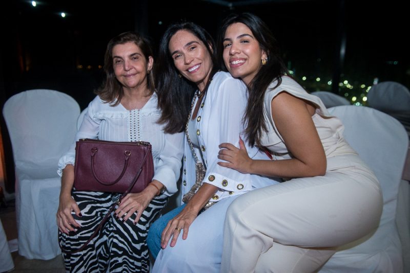 seis décadas - Ernani Prudente completa 60 anos e comemora a data ao lado de amigos