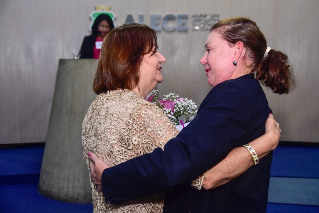 Clebia Dantas E Fernanda Pessoa (2)