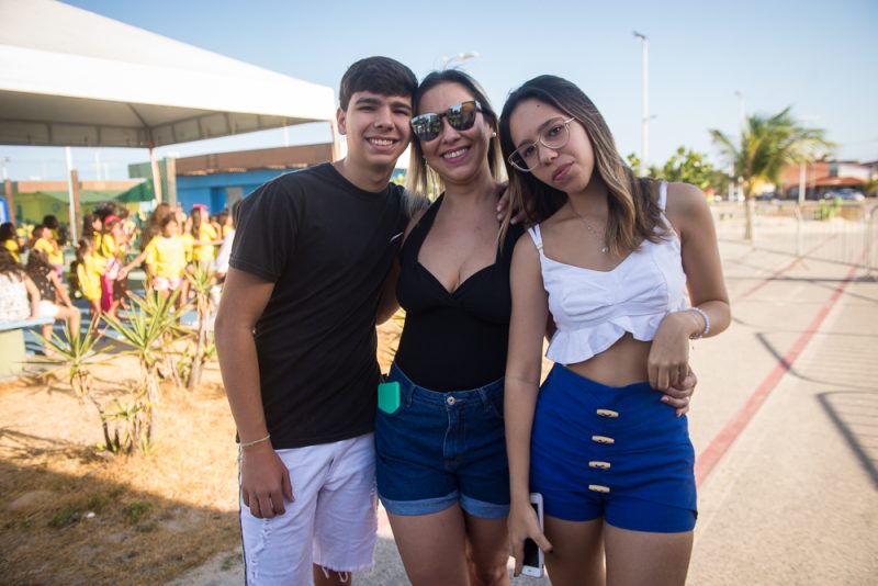 IPOM 12 anos - Instituto Povo do Mar realiza programação de Dia das Crianças na Praça da Paz