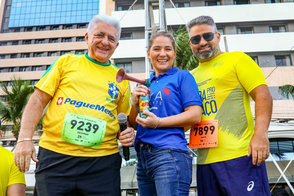 Deusmar, Patriciana E Mario Queiros