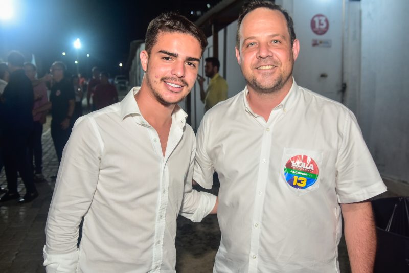 Ato de Reconciliação - Elmano, Camilo, Izolda e Cid juntos em evento no Comitê Central do PT