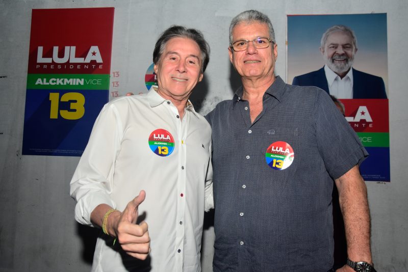 Ato de Reconciliação - Elmano, Camilo, Izolda e Cid juntos em evento no Comitê Central do PT