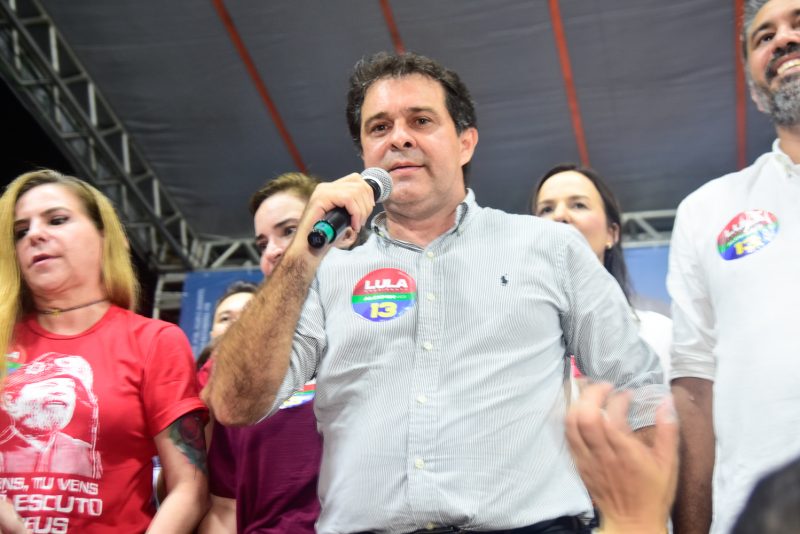 Ato de Reconciliação - Elmano, Camilo, Izolda e Cid juntos em evento no Comitê Central do PT