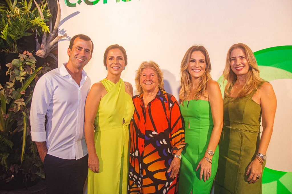 Felipe Mota, Ticiana Mota, Ana Lucia Mota, Mariana Mota E Karmilse Marinho