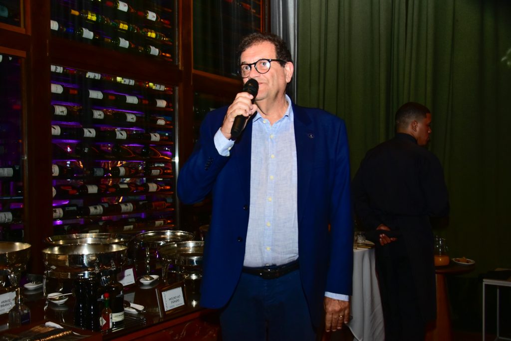 Francisco Kubrusly (4)