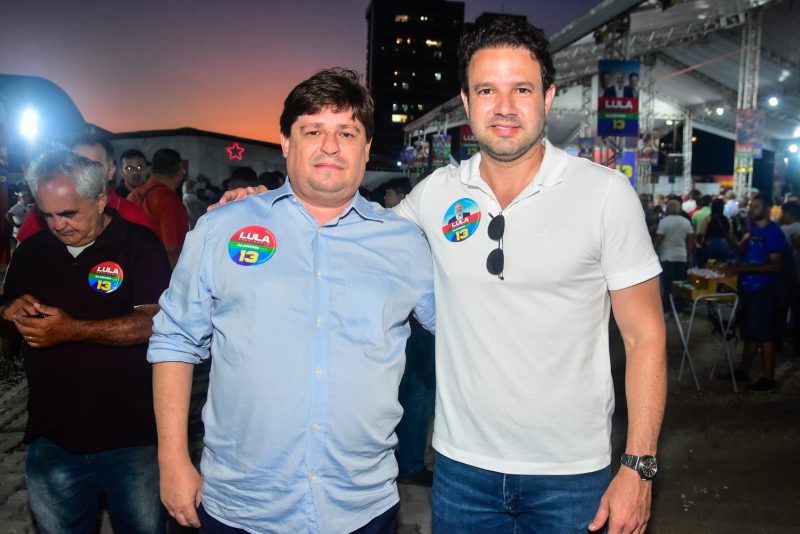 Ato de Reconciliação - Elmano, Camilo, Izolda e Cid juntos em evento no Comitê Central do PT