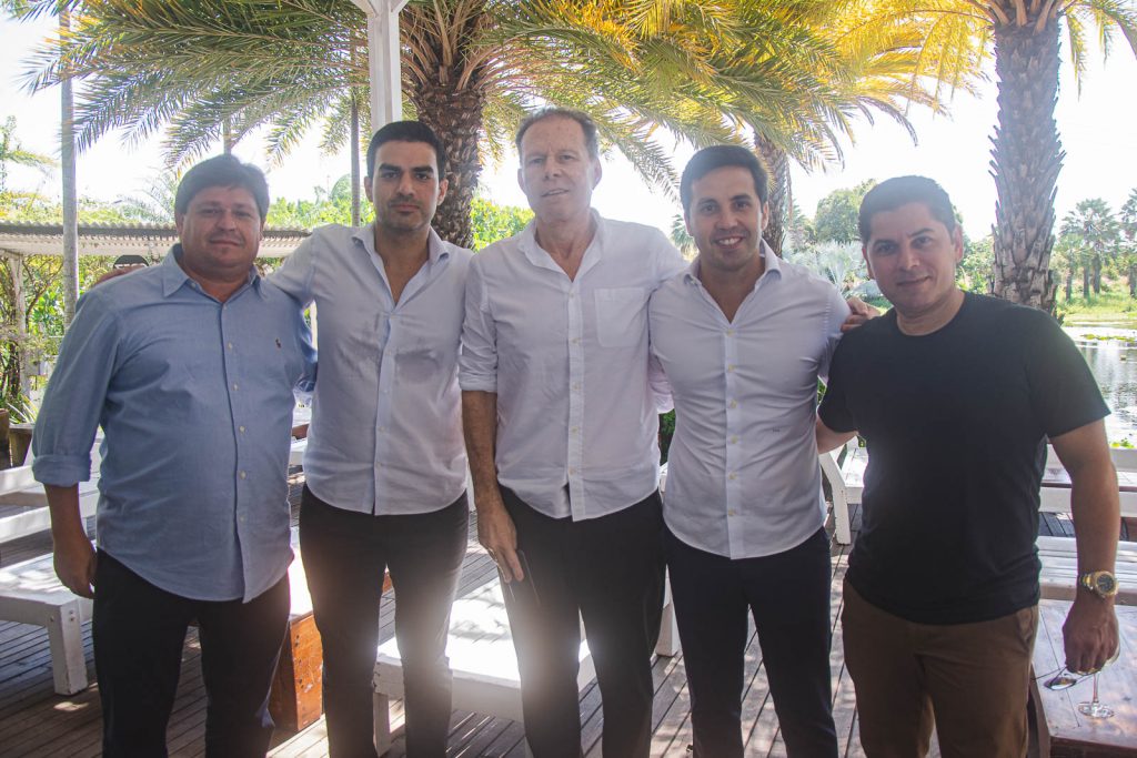 
				George Lima, Rodrigo Nogueira, Julio Ventura, Netinho Bayde e Pompeu Vasconcelos
				