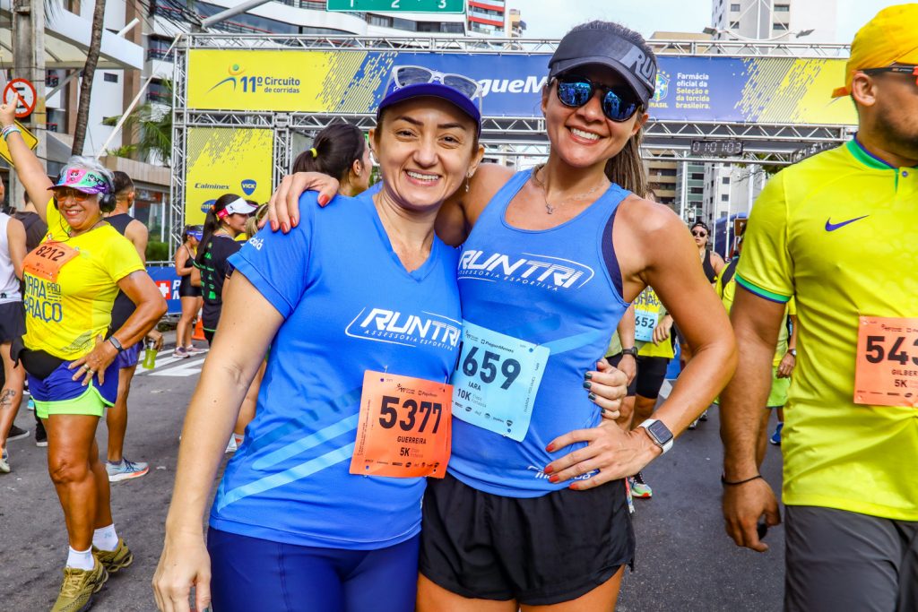 Germana Alves E Iara Moreira