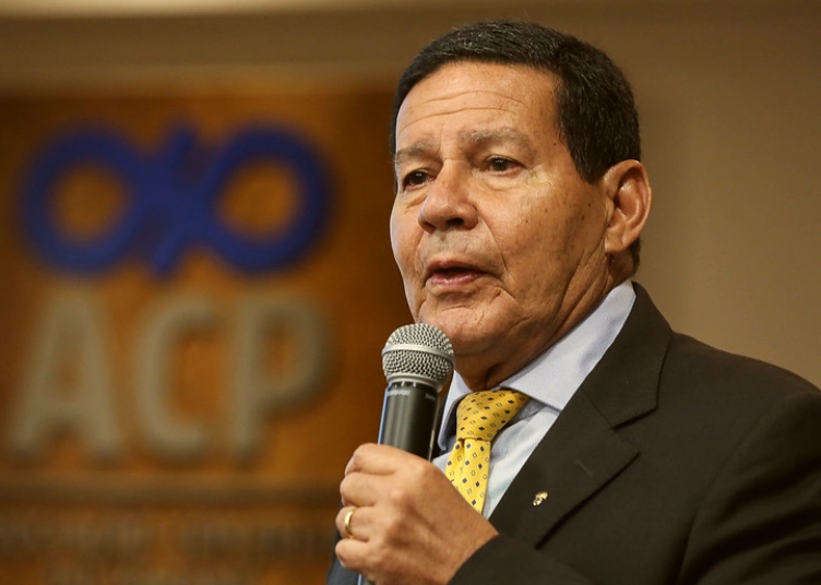 General Hamilton Mourão participará de Cavalgada do Agro Cearense, na Capital