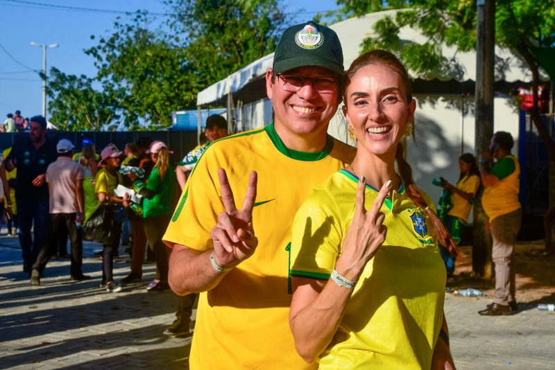 Eleições 2022 - Jair Bolsonaro busca votos de eleitores cearenses durante comício neste sábado (15)