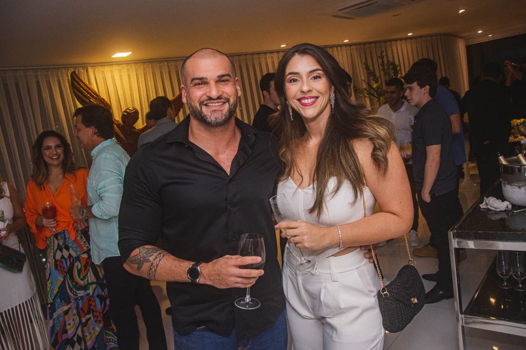 Hismael Barros E Isabella Marques