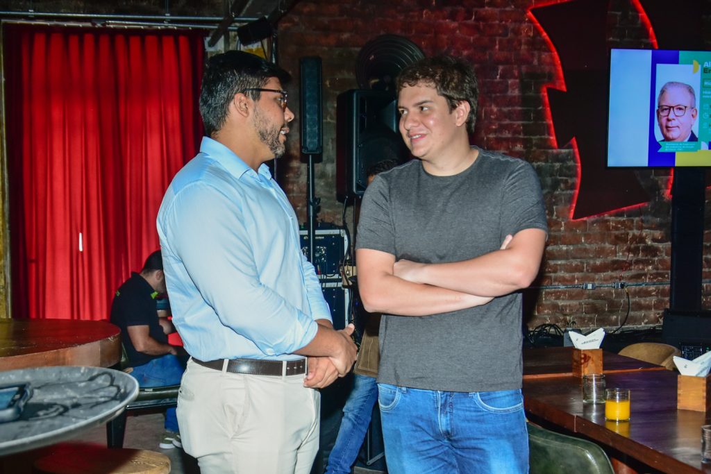 Hugo Acacio E Guilherme Colares (2)