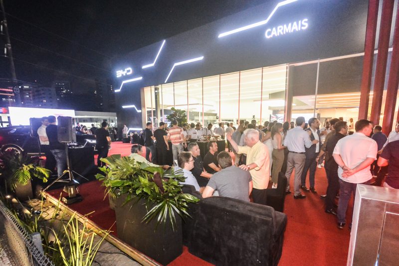 BYD-Carmais - Grupo Carmais inaugura primeira loja física da BYD em Fortaleza