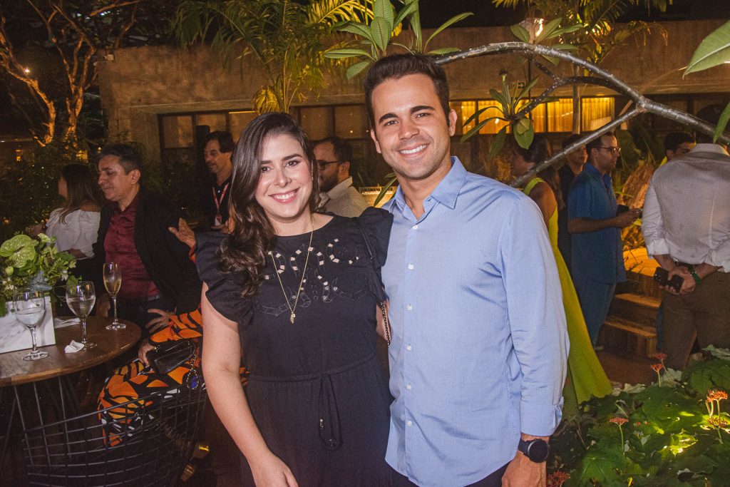 Isabel Mota E Matheus Feijo