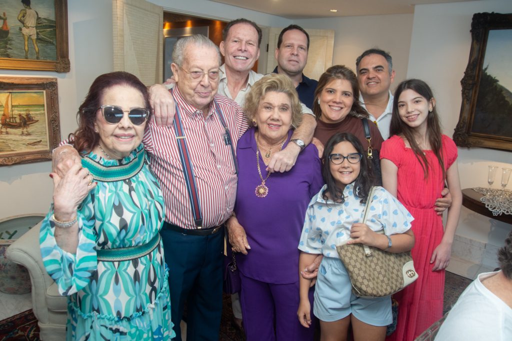 Itala, Edson, Julio Ventura, Consuelo Dias Branco, Edson Ventura Filho, Gisela, Herbert, Giulia E Giovanna Vieira