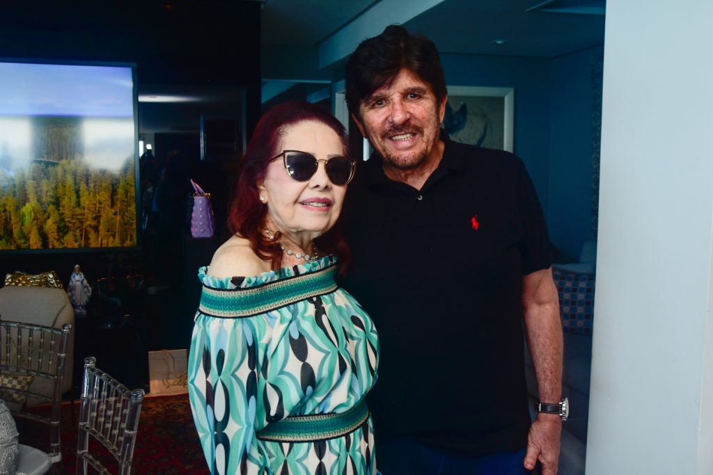 Itala Ventura E Dito Machado