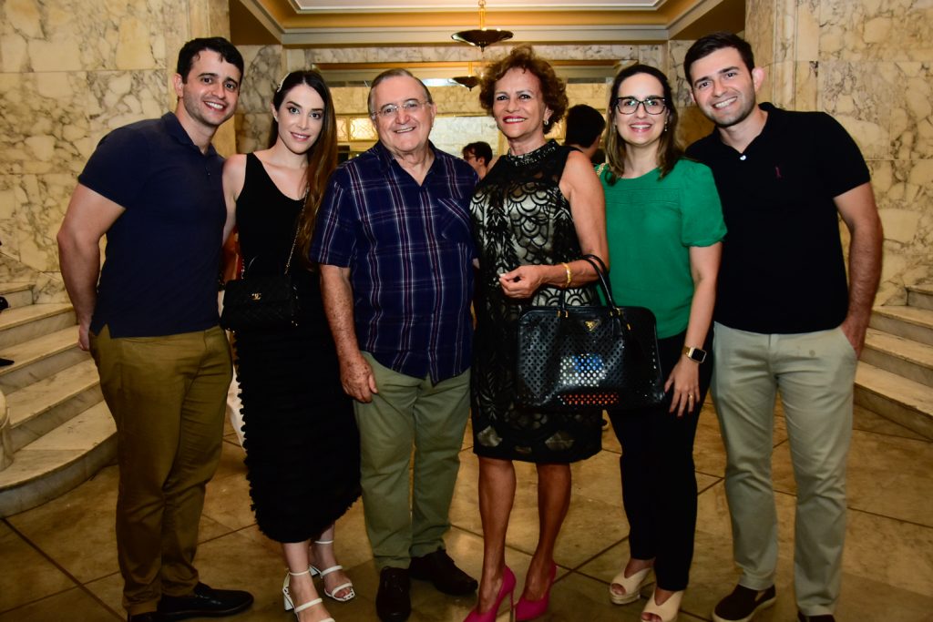 João Bosco, Ticiana Diniz, João Bosco, Socorro Martins, Tais E Pedro Breckenfeld