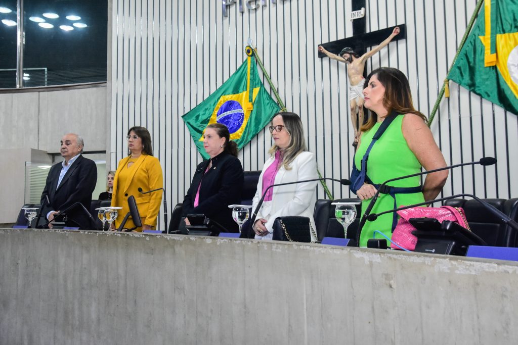 João Nogueira, Suely Kubrusly, Fernanda Pessoa, Daniele Castelo Branco E Cristina Oliveira (2)