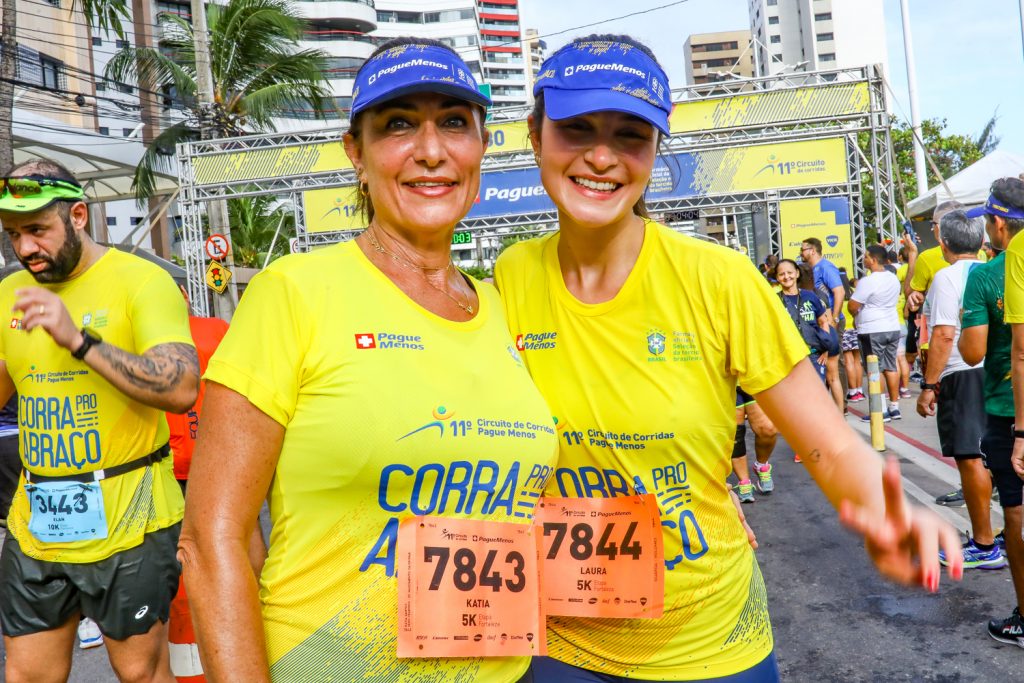 Katia Santos E Laura Demambro