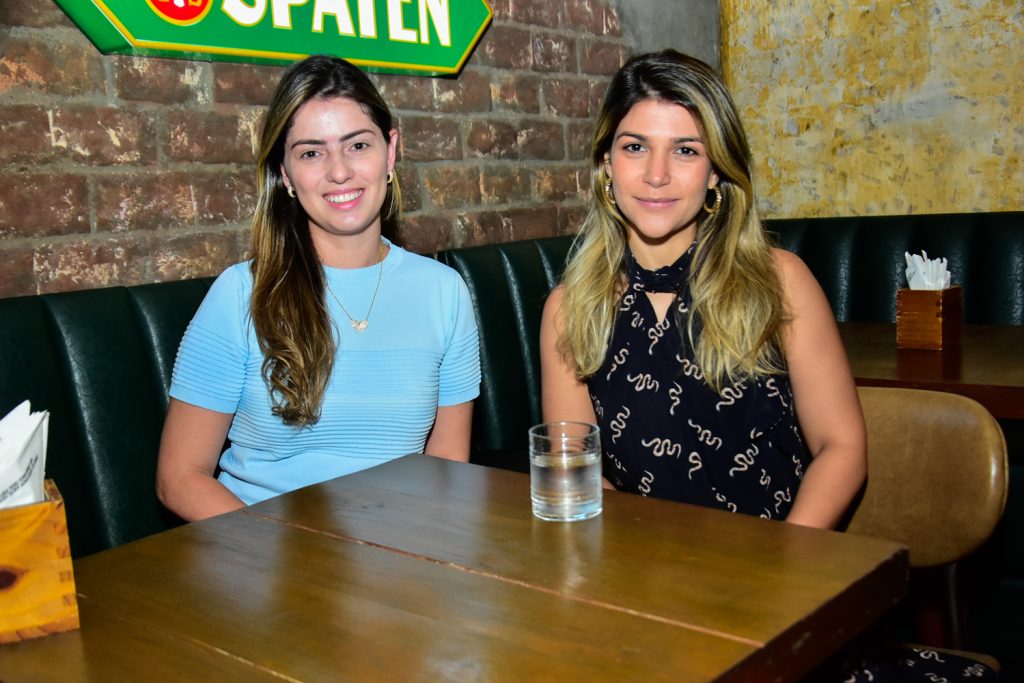 Laís Zavattieri E Jéssica Guimarães