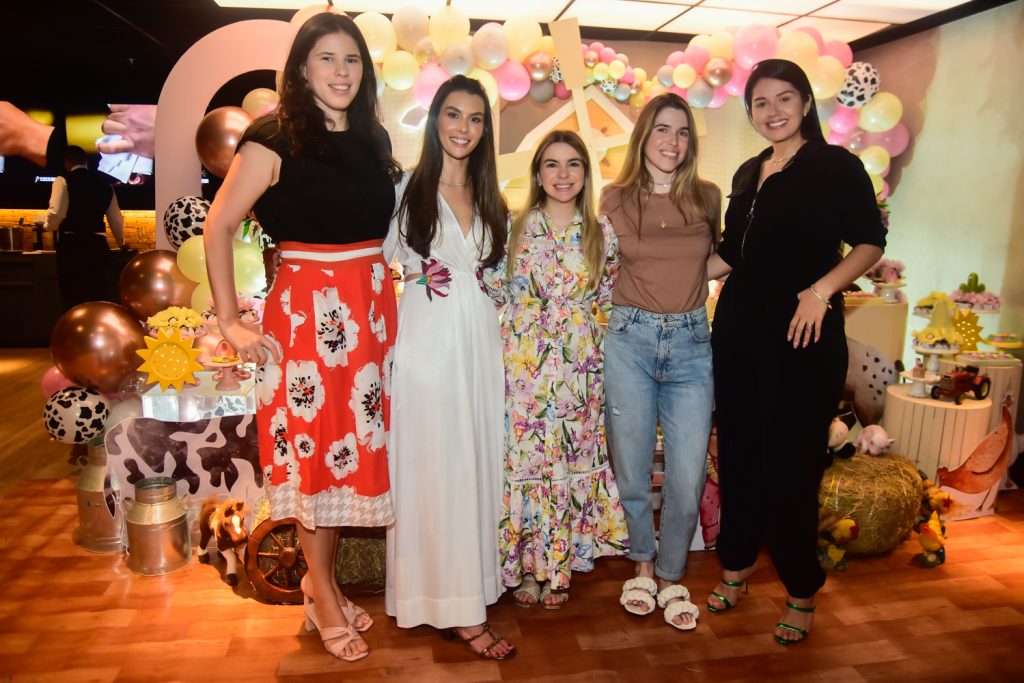 Larissa Fernandes, Camila Melo, Diandra Alves, Manuela Porto E Iasmin Mendonça(1)