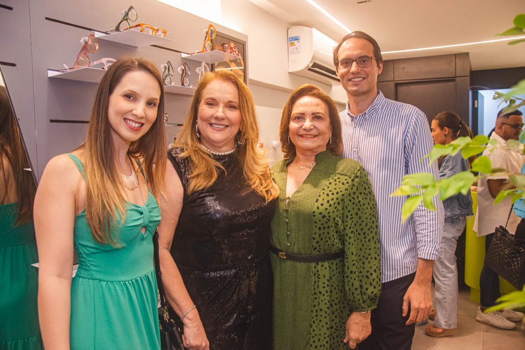 Livia Rios, Luiziane Cavalcante, Vania Canamary E Aristofanes Junior
