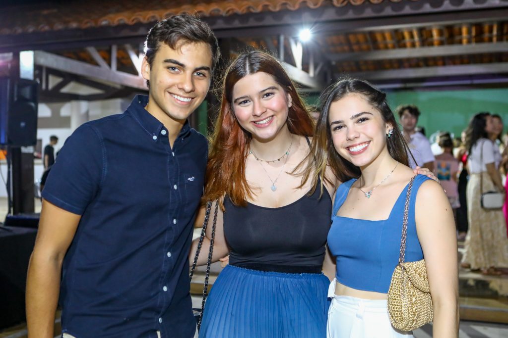 Lucas Sales, Rafaela Leitao E Liana Ximenes (2)