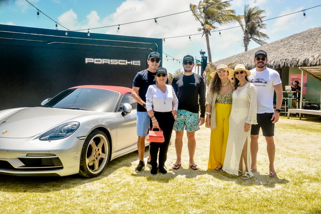 Luis Teixeira, Bricia Carvalho, Shawan Ruiz, Gabriela Carvalho, Rafaela Carvalho E Pedro Lima (1)