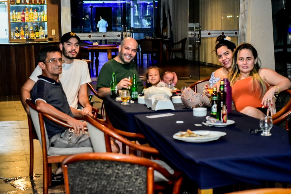 Luiz Costa, Pedro Yan, André Teles, Isabela Rodrigues, Luana Parente E Marcela Rodrigues (3)