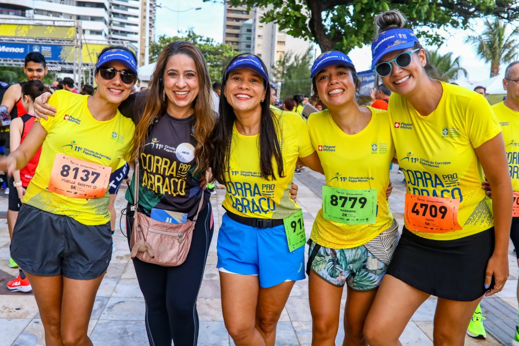 Mirela Rapete, Anelise Holanda, Aline Loureiro, Hanna Magalhaes E Cecilia Sousa