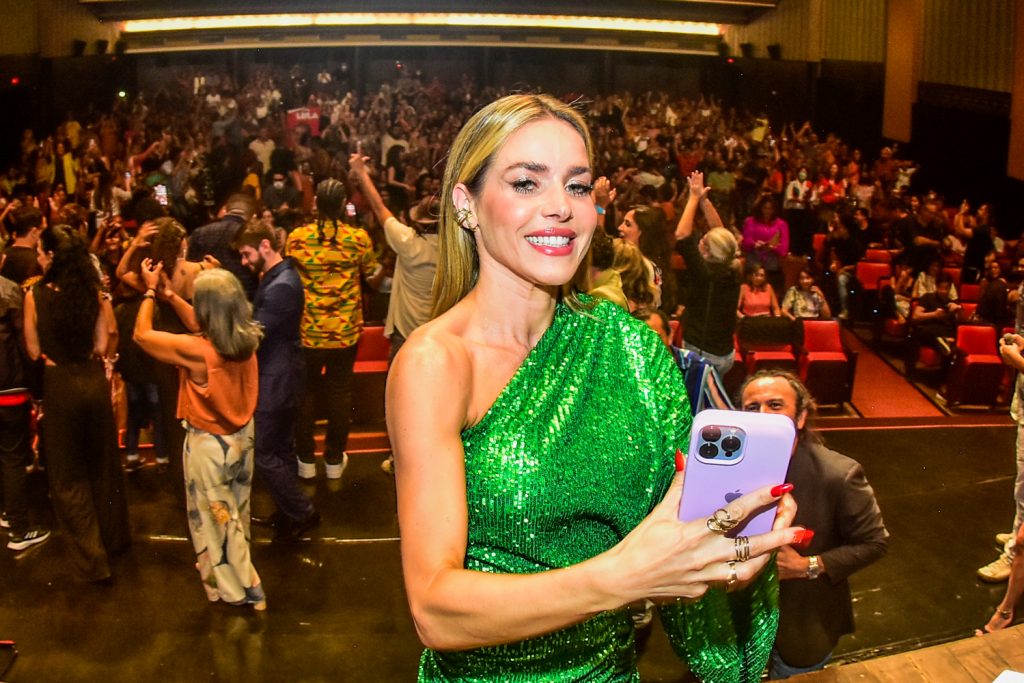 Monique Alfradique (3)