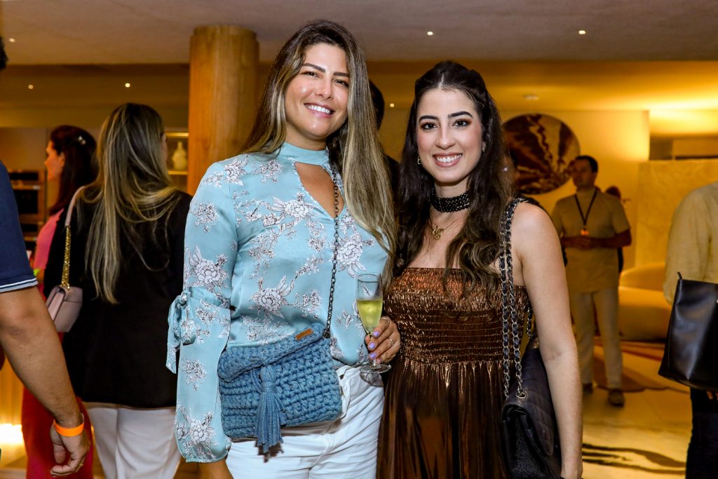 Natalia Benevides E Manoela Linhares