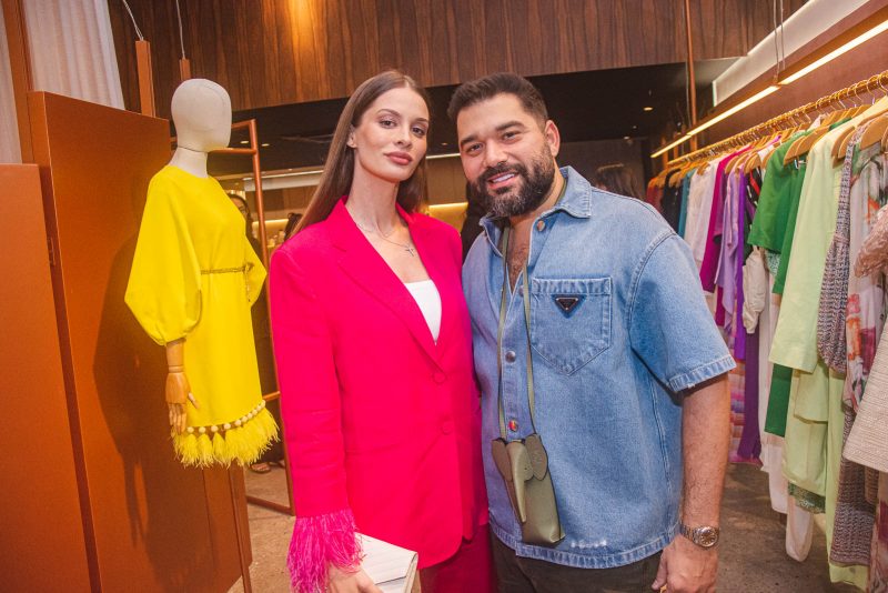 Chick e elegante - Loja The Closet é palco do lançamento da coleção de Isabele Temoteo em parceria com Andreza Chagas