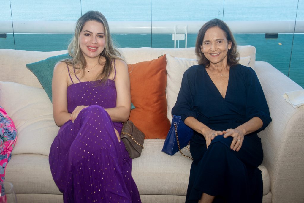 Onélia Santana E Izolda Cela
