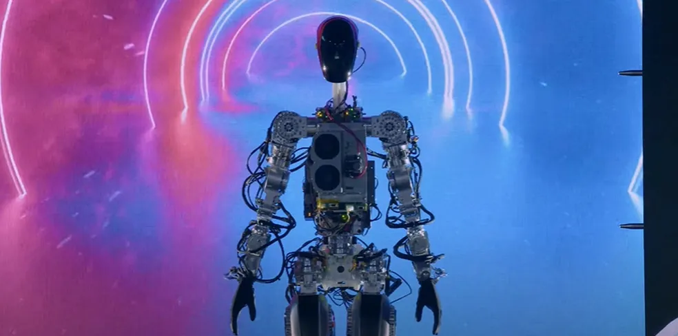 Elon Musk apresenta novo robô humanoide da Tesla Elon Musk apresenta novo robô humanoide da Tesla