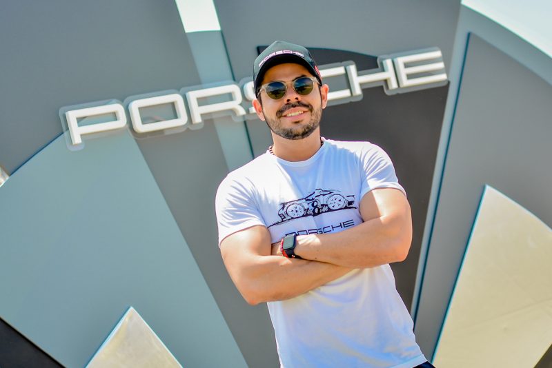 LIFESTYLE - Porsche Center Fortaleza une performance de carrões e kitesurfe em sunset party