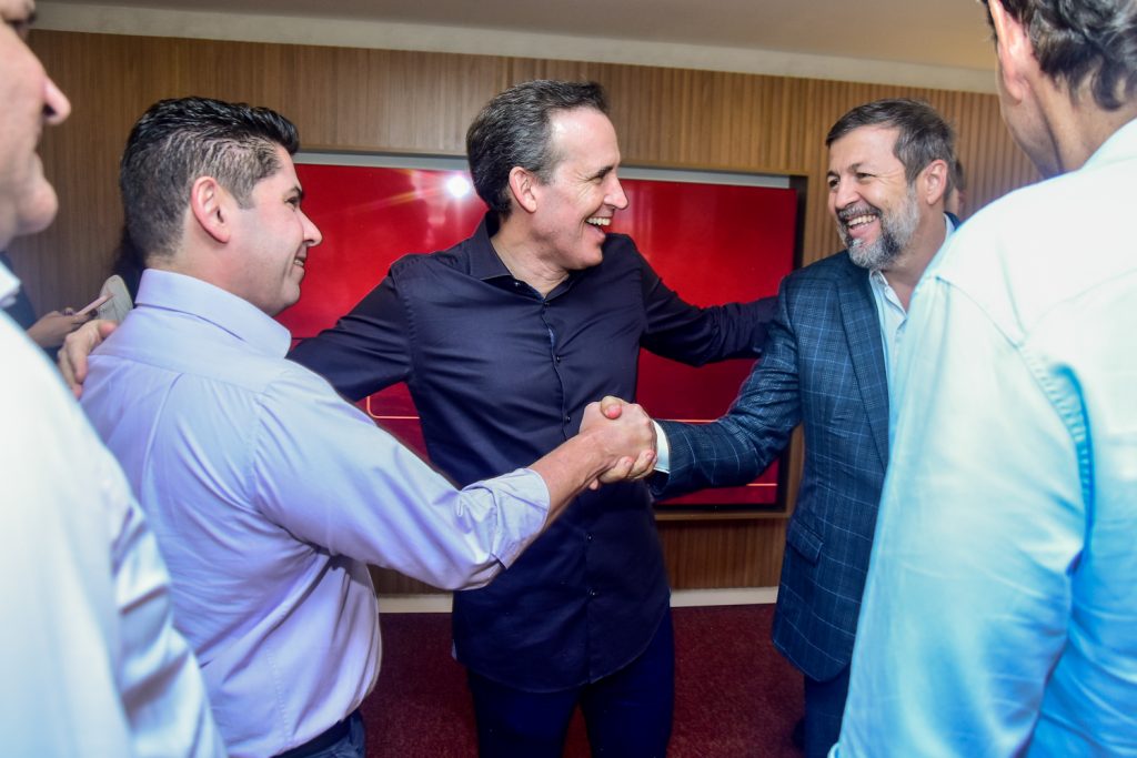 Pompeu Vasconcelos, Fernando Amorim E Élcio Batista