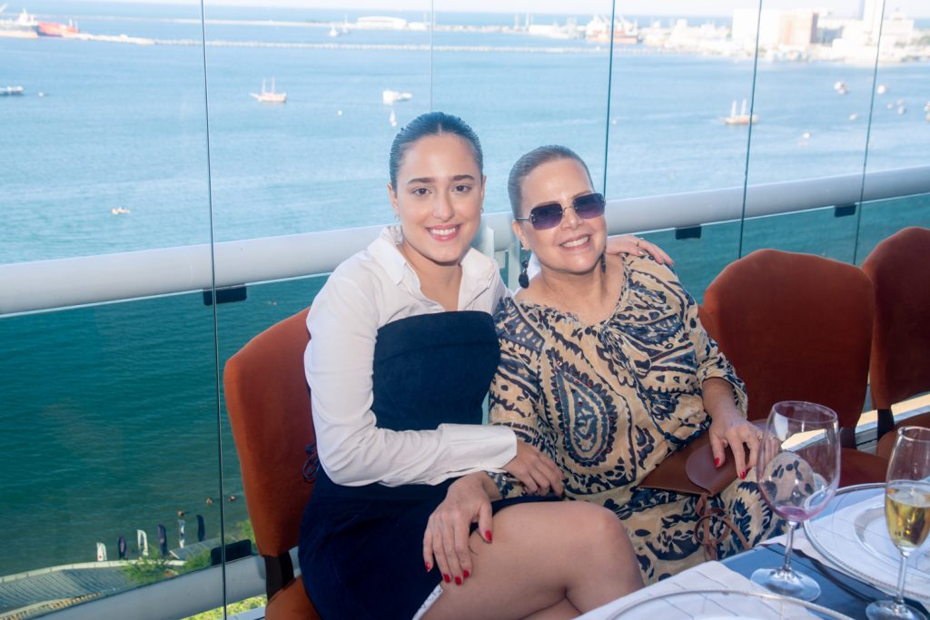 Rafaella Ventura E Izabella Fonseca