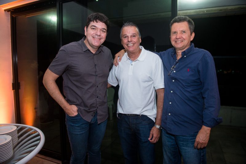 seis décadas - Ernani Prudente completa 60 anos e comemora a data ao lado de amigos