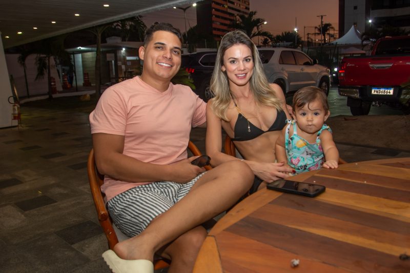 Música e diversão - Os highlights da animada programação de domingo no Iate Clube