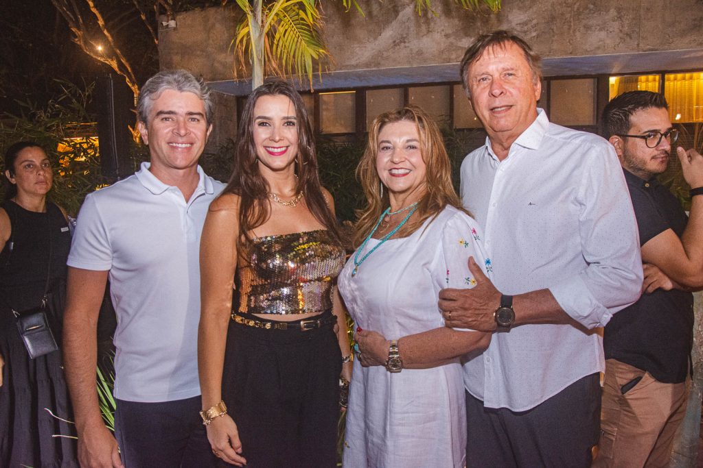 Ronaldo Barbosa, Vivim Barbosa, Jaqueline Simoes E Jose Simoes