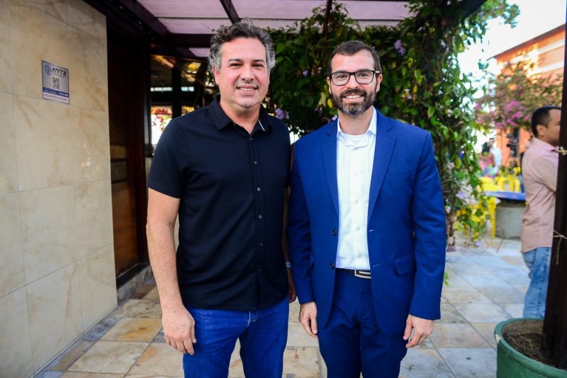 REDUÇÃO TRIBUTÁRIA - Élcio Batista sanciona lei que prevê ampliação de área com incentivos fiscais na Praia de Iracema