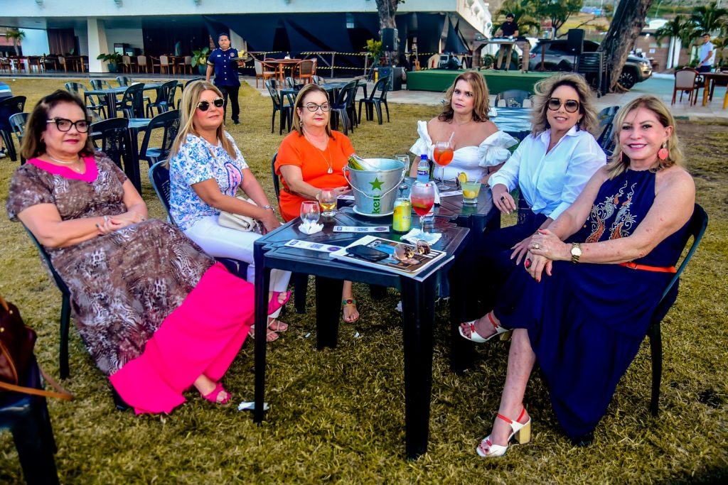 Simone Guimarães, Cristiane Lima, Mana Luna, Roberta Vasconcelos, Ana Flávia Carvalho E Fátima Pita