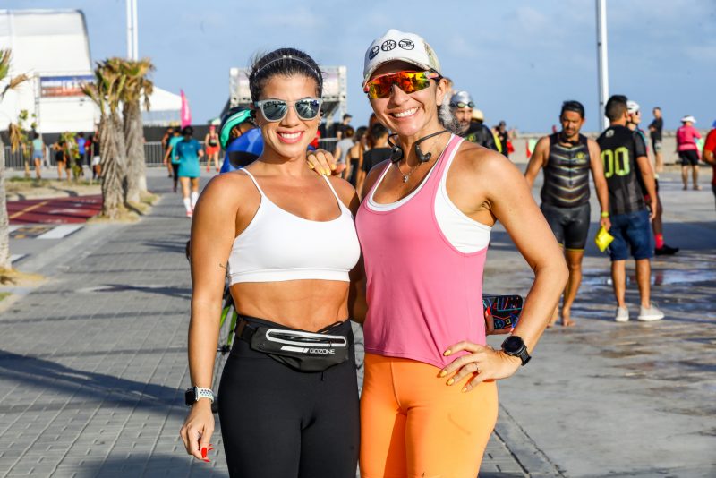 Triathlon - Atletas participam do treino simulado para o Ironman 70.3 Fortaleza na Av. Beira-Mar