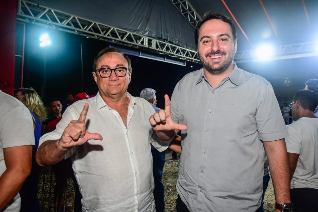 Tin E Adams Gomes (1)