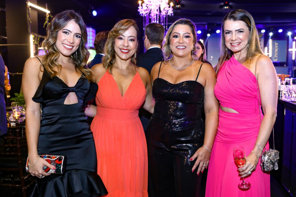 Victoria, Leticia, Andrea E Gardenia Macedo (2)